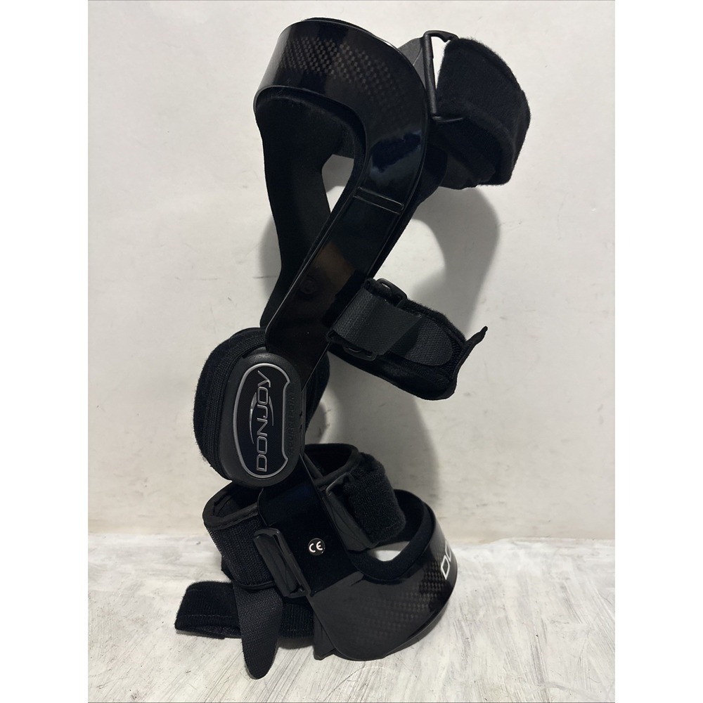 DonJoy FullForce Ligament Right Knee Support Brace Medium Black Carbon Fiber